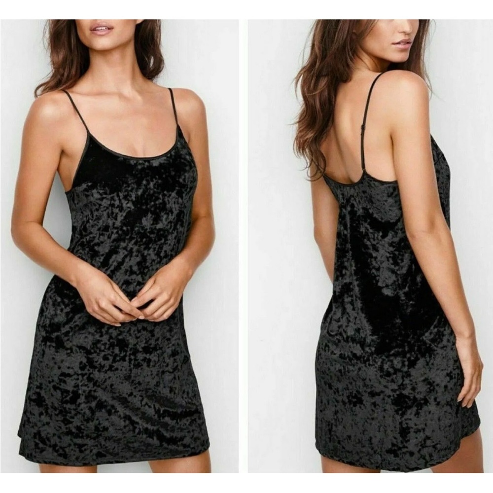 🖤VICTORIAS SECRET🖤BLACK VELVET NIGHTIE🖤NWT